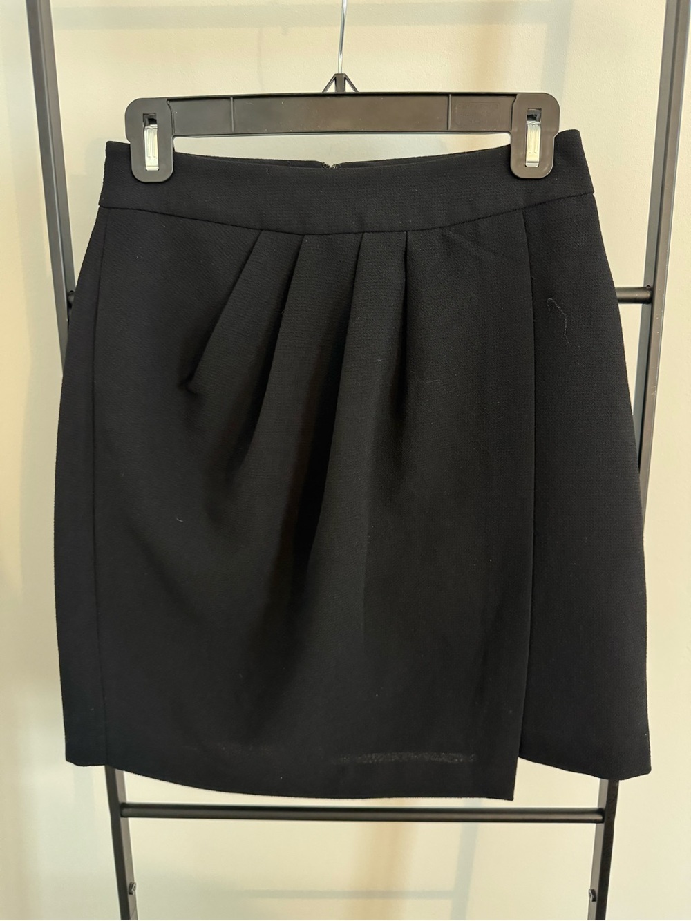 Club Monaco Black Pleated Skirt